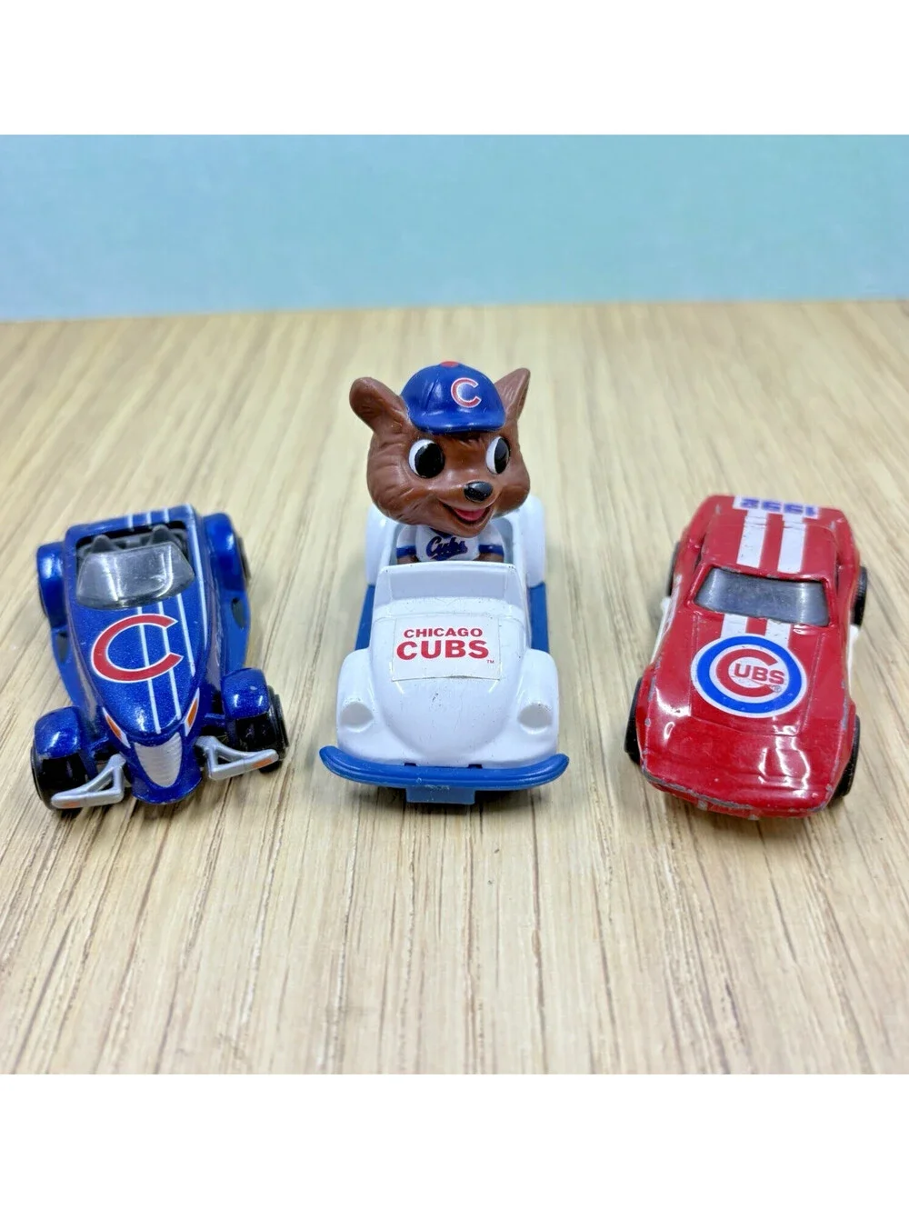 Lot of 3 MLB Chicago Cubs Vintage 1992-97 ERTL-VW Bug Bobble Head, Prowler Vette